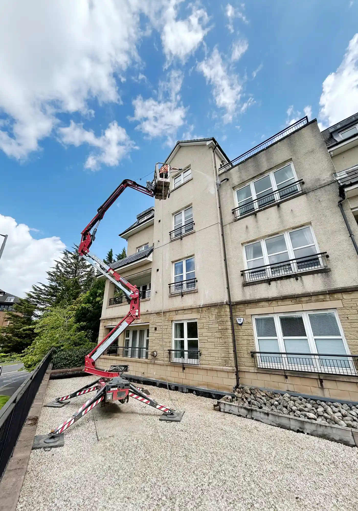 Render / Roughcast Cleaning