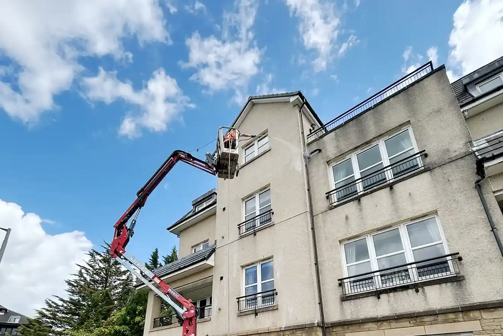 Render/Roughcast Cleaning